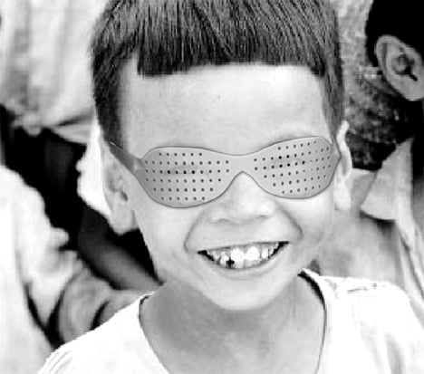 Stenop – Low Cost Glasses by Nacho Marti